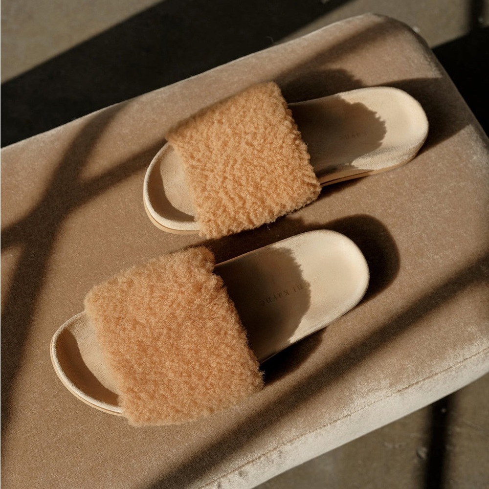Jenni Kayne Shearling Slide Sandal in Natural - Women's Size 40 9.5